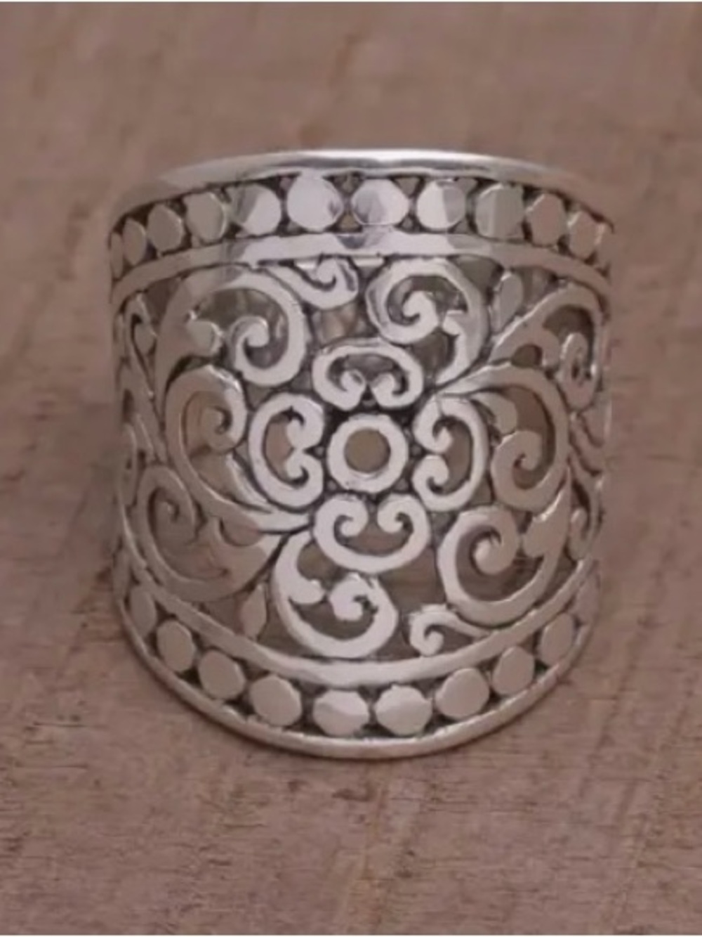 Boho style Filigree Wide Band Ring - Silver plated over copper NWOT size 7, 8, 9 - Picture 5 of 9